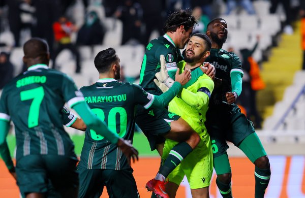 Οι καλύτερες αποκρούσεις του 2025 🧱